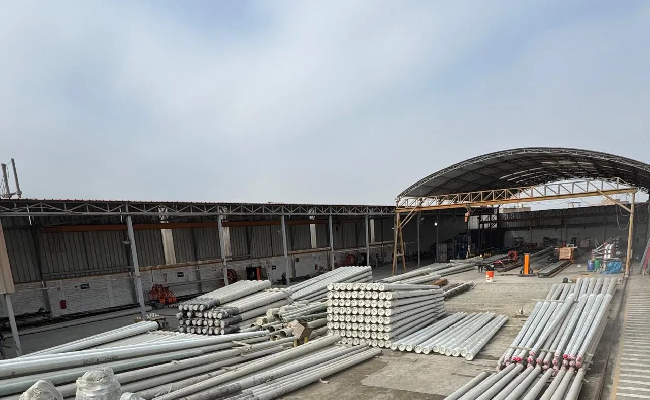 Postes y Accesorios de PRFV